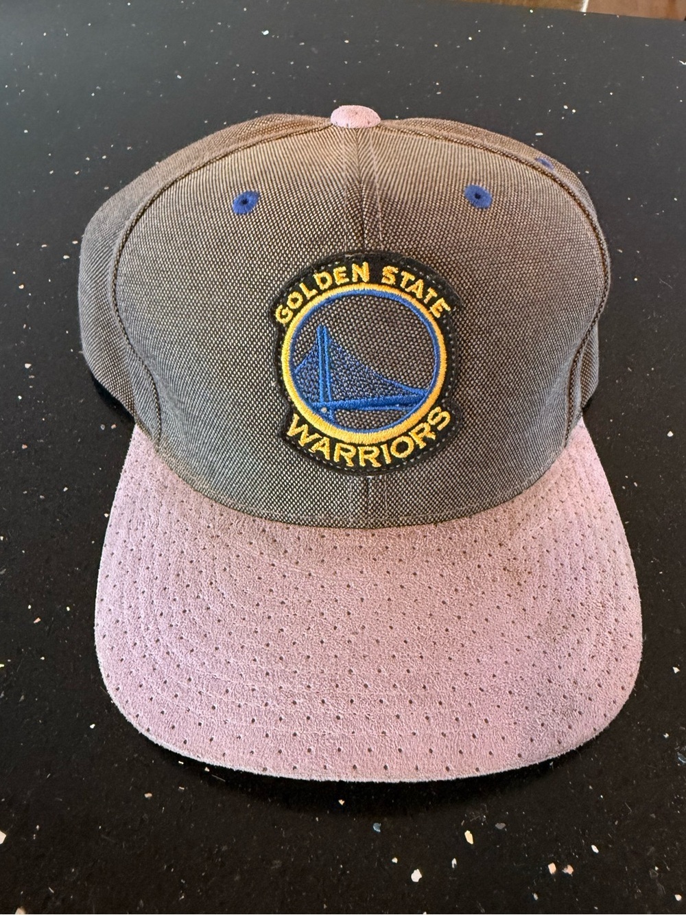 Golden State Warriors Logo Snapback Hat — Gray and Light Purple
